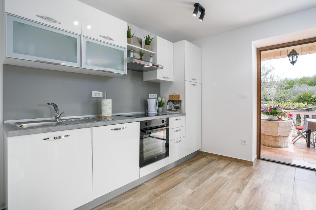 Apartment Ivana Malinska Eksteriør bilde